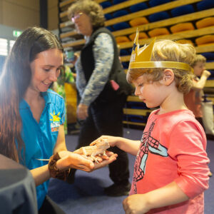 Meeting the Rise & Shine lizard at the Education Fair 2023
